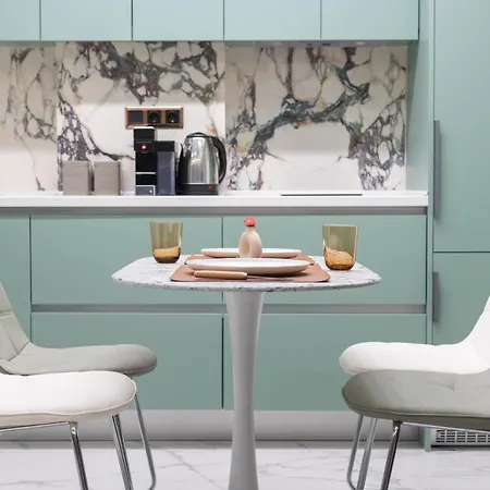 Apartment C34 Onyx Stylish