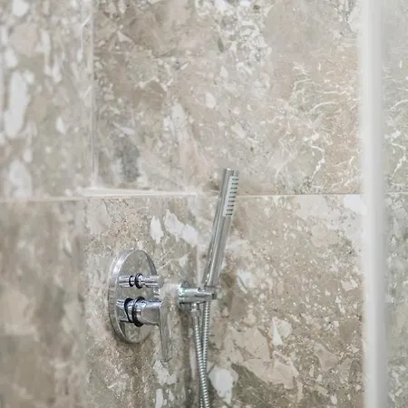 C34 Onyx Stylish Apartment Thessaloniki